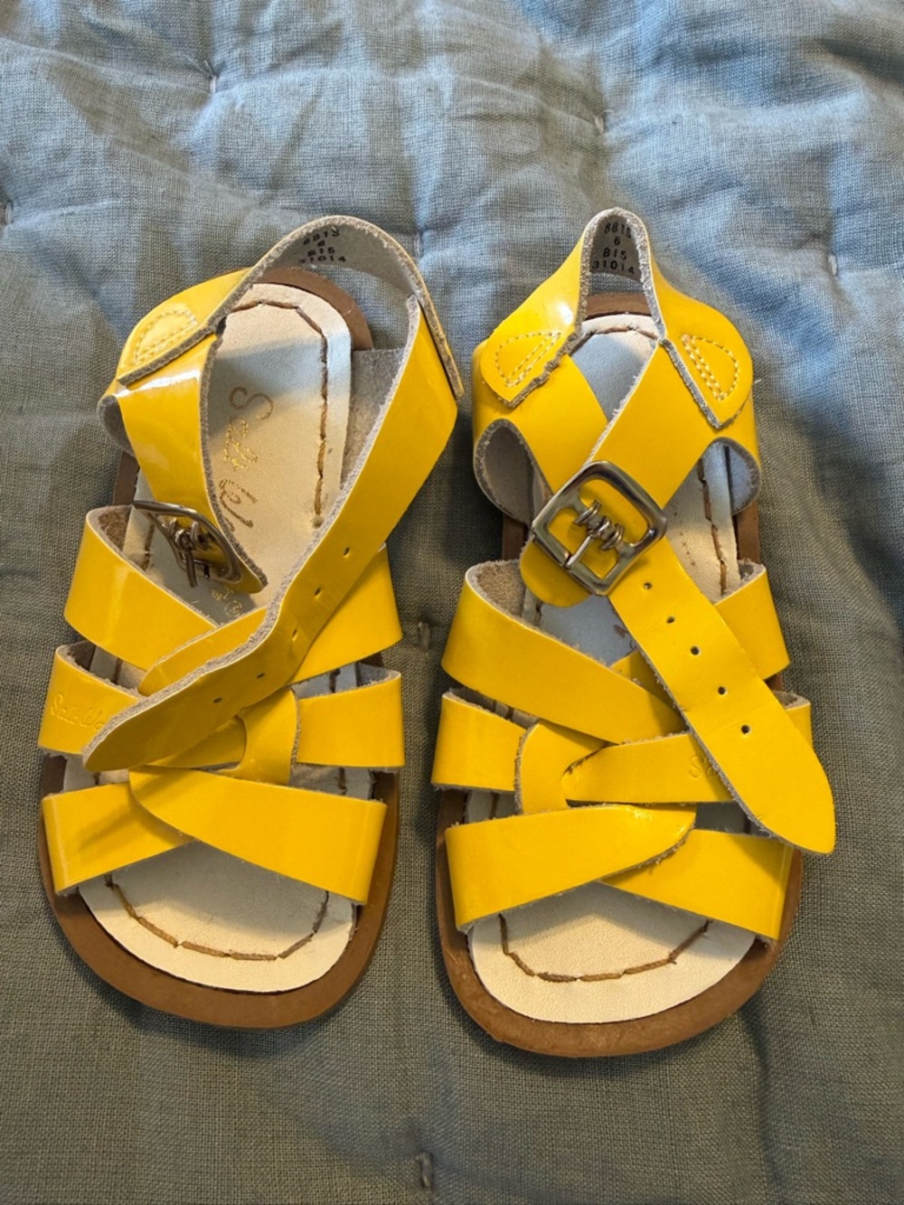 Children's Yellow Leather Buckle Sandals